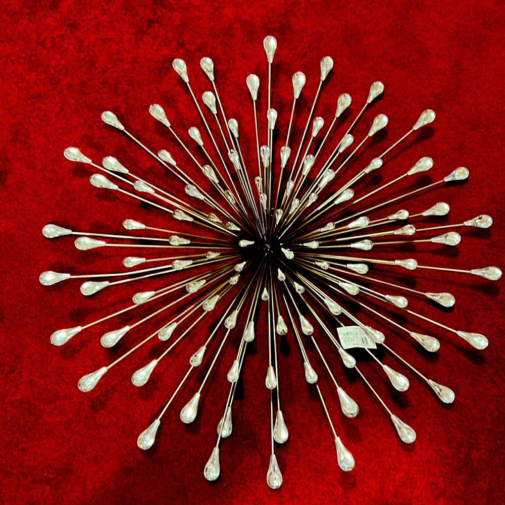 A radiant wall hanging of starburst flare!!!